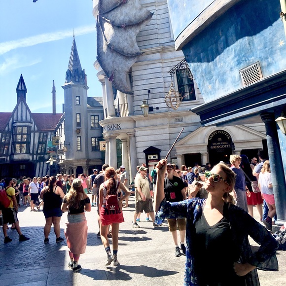 Meet your Posher, Erin - Picture 4 of 7